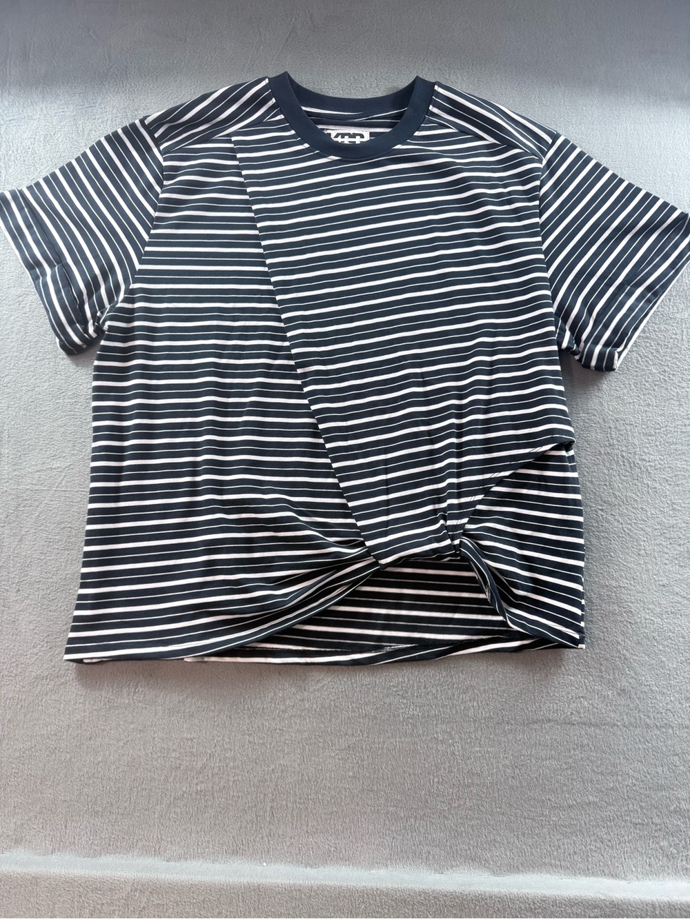KBB by Kahlana - Women’s ’The Asymmetric Hem Twist T-Shirt’ - Navy NWOT